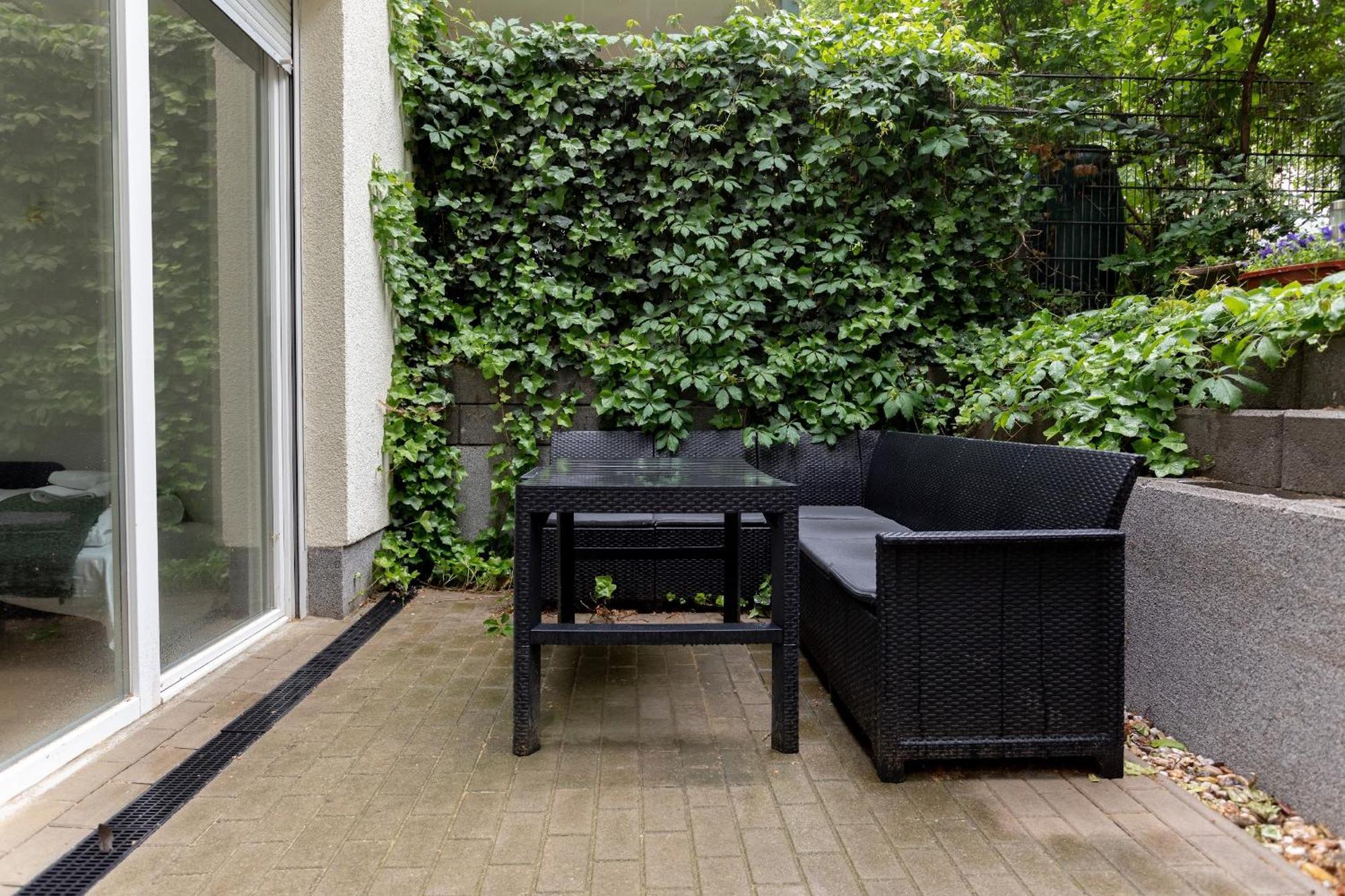 Global Living - Design Apartment I Central I Beamer I Kitchen I Terrace I Berlin Kültér fotó