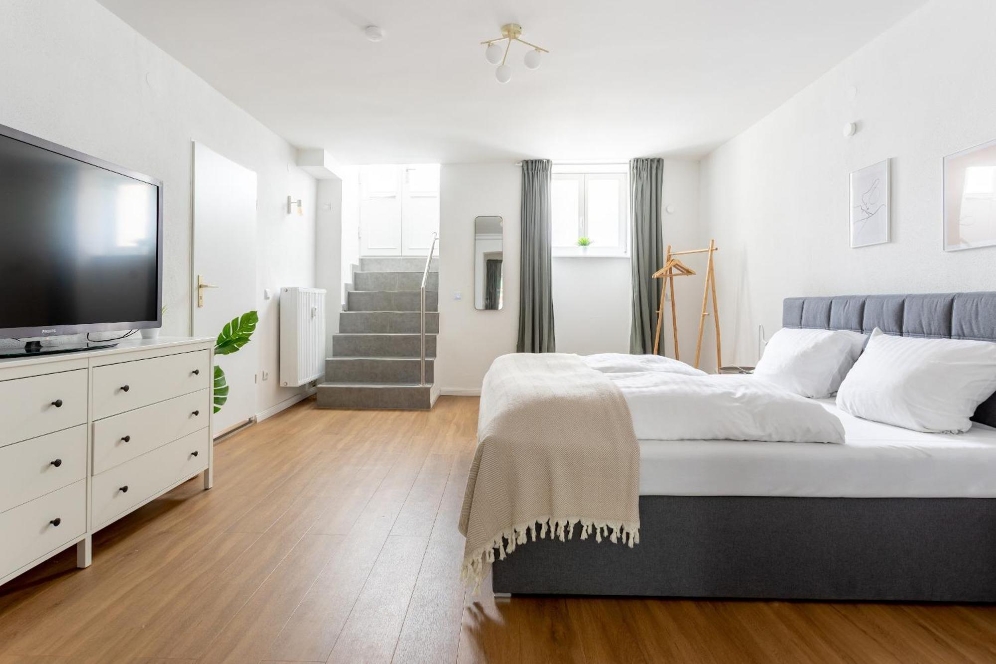 Global Living - Design Apartment I Central I Beamer I Kitchen I Terrace I Berlin Kültér fotó