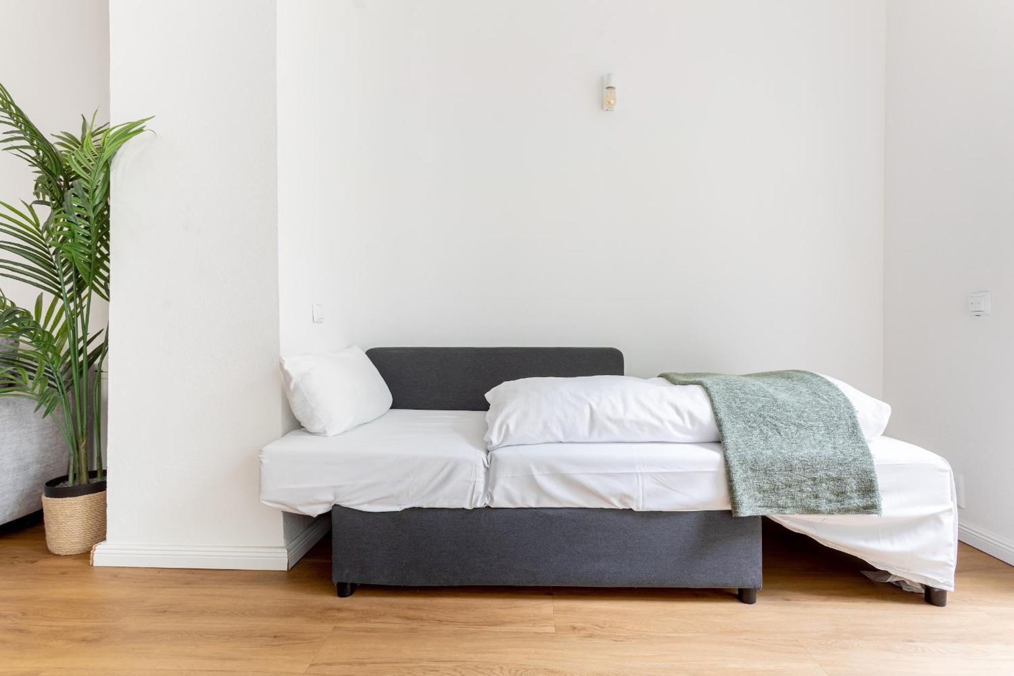 Global Living - Design Apartment I Central I Beamer I Kitchen I Terrace I Berlin Kültér fotó