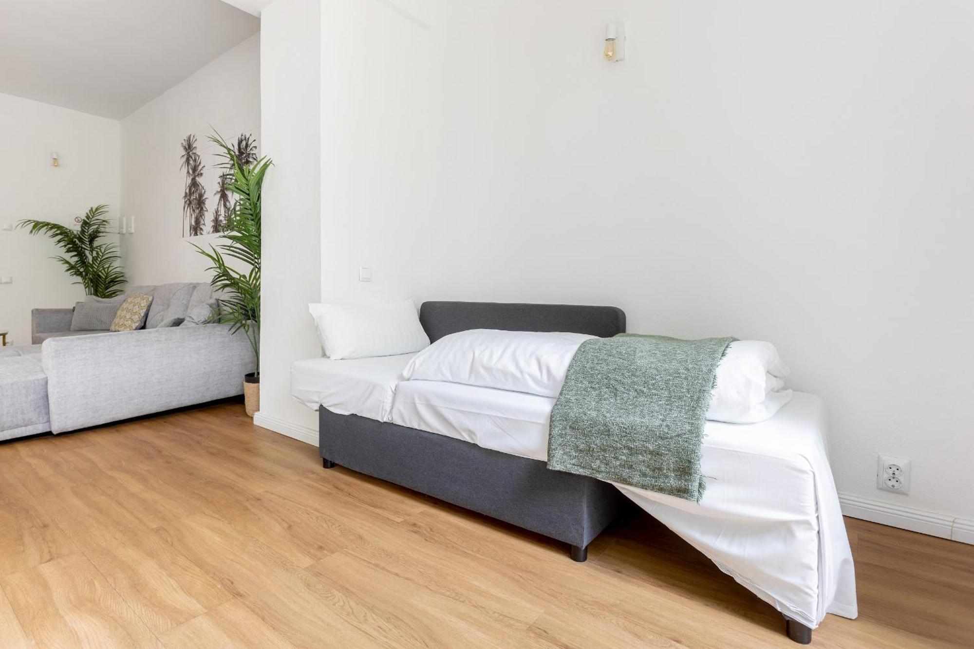 Global Living - Design Apartment I Central I Beamer I Kitchen I Terrace I Berlin Kültér fotó